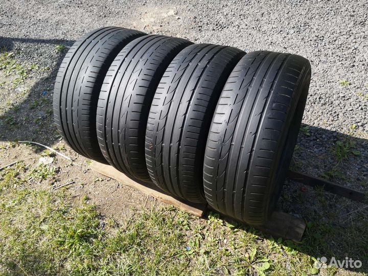 Bridgestone Potenza S001 235/55 R17 99V