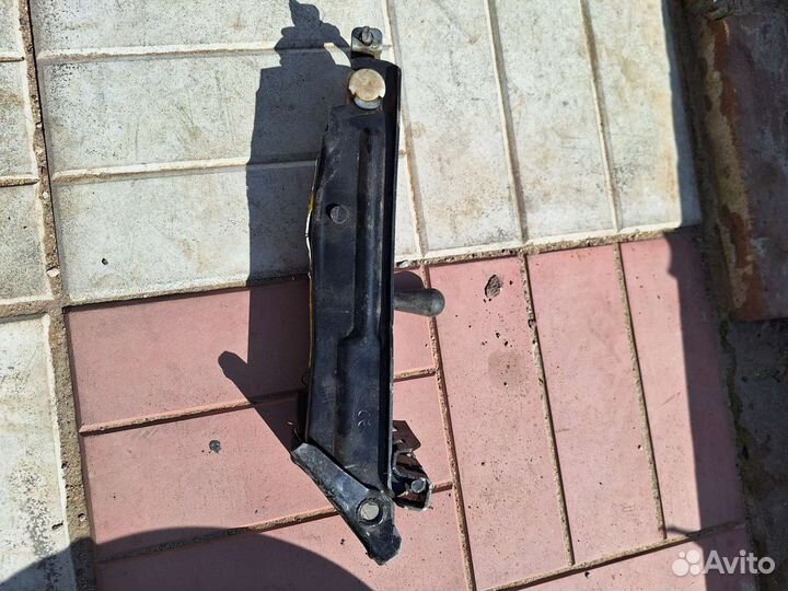 Домкрат Volkswagen,Skoda Octavia A5