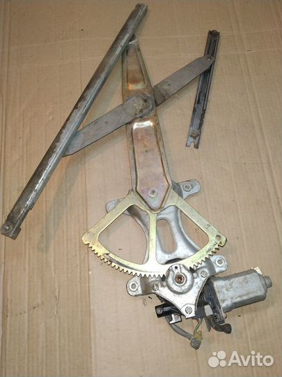 Стеклоподъемник Toyota Altezza задний левый