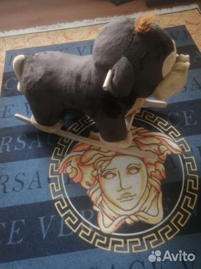 Детская игрушка качалка