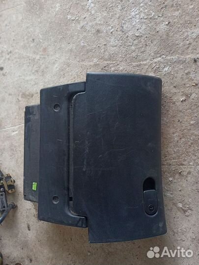 Бардачок Opel Vectra 1.6 1997