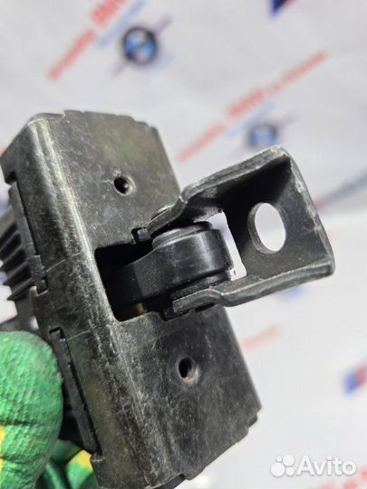 Ограничитель двери передний Bmw X5 E53 M54B30 2004