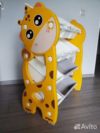 Стеллаж для игрушек