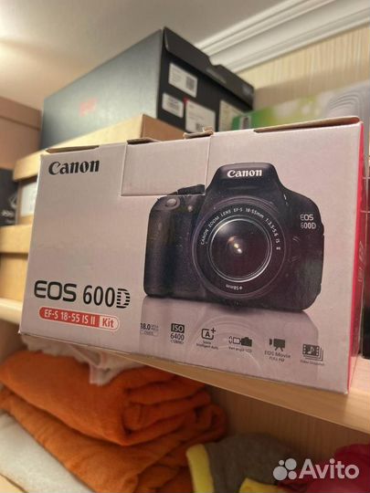 Фотокамера Canon EOS 600D EF-S 18-55 IS II Kit