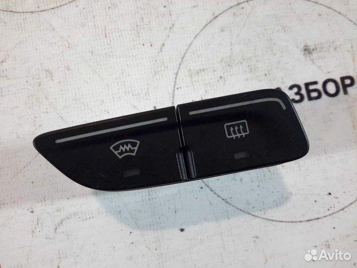 Кнопка обогрева стекла Ford Focus 3