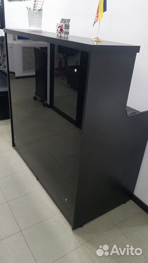 Продаю рессепшн