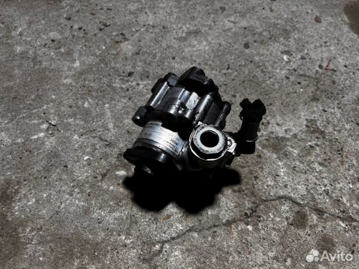 Насос гидроусилителя руля Audi A6 C6/4F 3.2 AUK