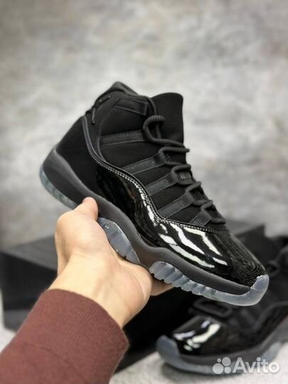 Nike Air Jordan 11 Retro Cap And Gown