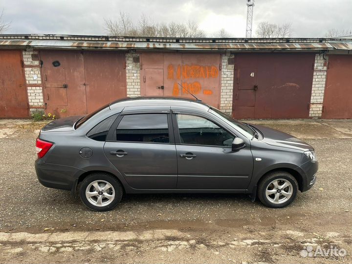 LADA Granta 1.6 МТ, 2022, 15 000 км