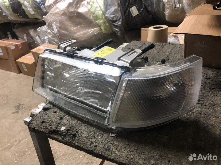 Фара Ваз 2110 левая