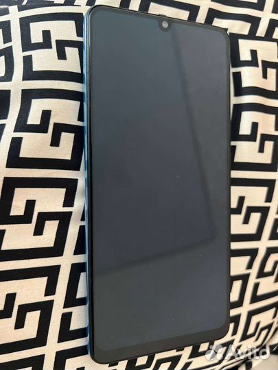 Телефон бу samsung а 32