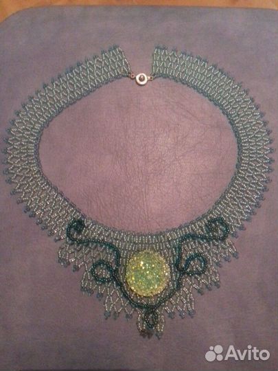 Ожерелье из бисера