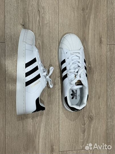 Adidas SuperStar