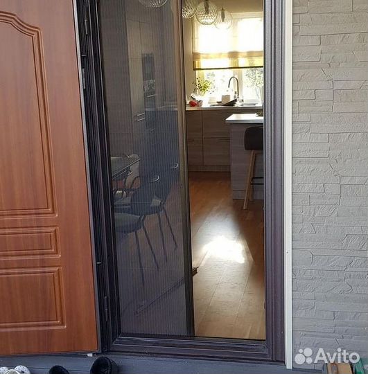 Москитные сетки плиссе на окна и двери