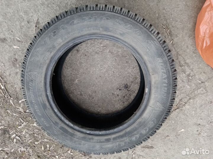 Goodyear UltraGrip 500 215/65 R16