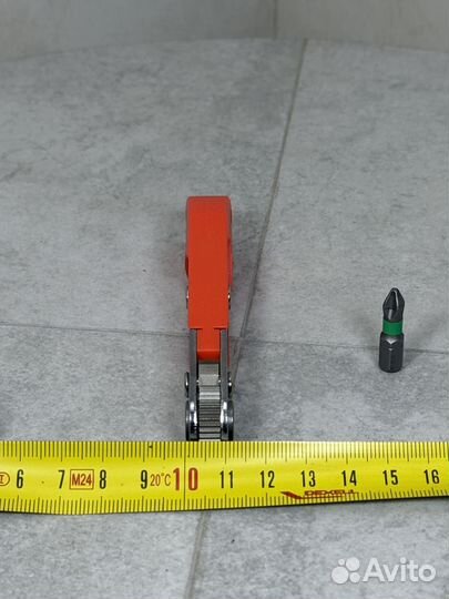 Отвертка с храповым механизмом greener