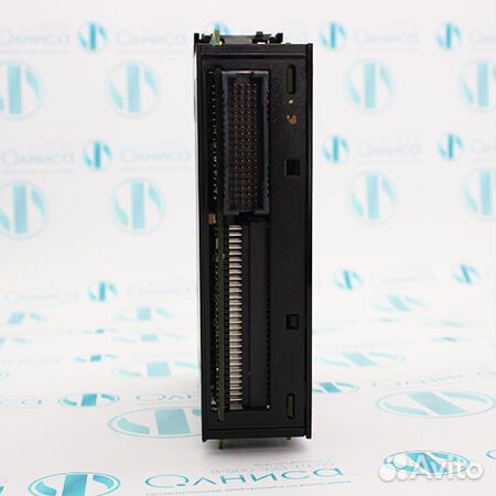 Контроллер памяти Allen-Bradley 1756-L61