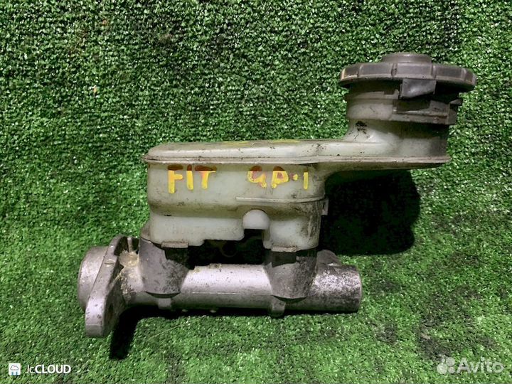 Главный тормозной цилиндр на honda FIT GD1 L13A