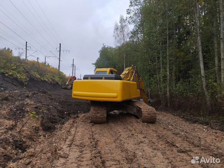 Гусеничный экскаватор Komatsu PC210LC, 2002