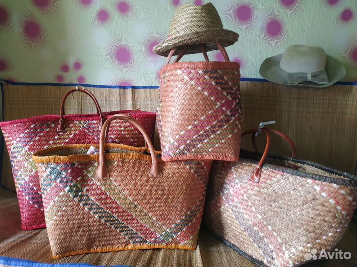 Азиатская корзина из натуральной соломы