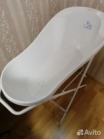 Детская ванночка с подставкой