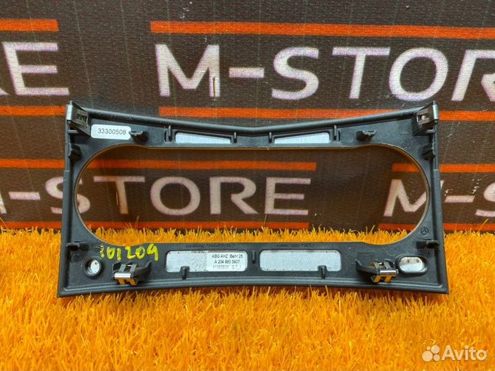 Накладка панели Mercedes-Benz C-Class W204 271.950