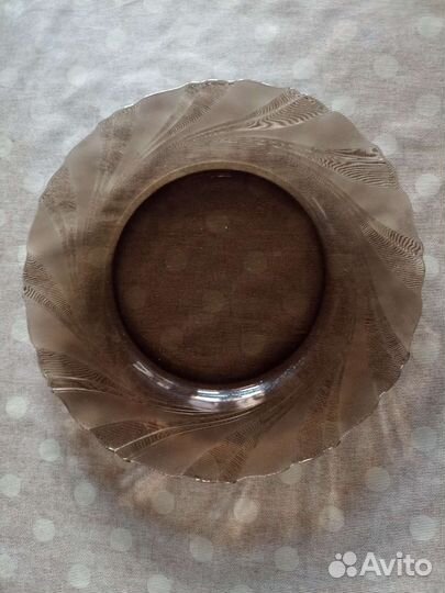 Тарелки большие плоские, диаметр 23 см