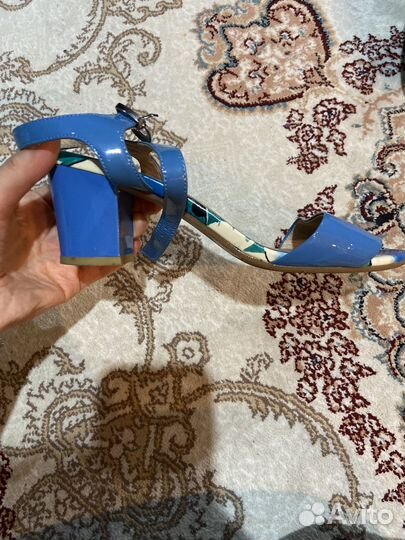 Босоножки женские 36 размер