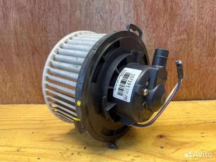 Мотор печки Mazda Premacy crew lfve 2008