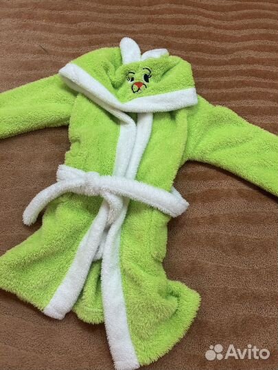 Игрушки для купания и халатик