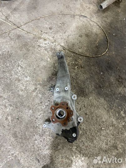 Передний левый кулак бмв g30 xdrive