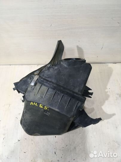 Корпус воздушного фильтра Ауди А4 Б5 1.8 ADR