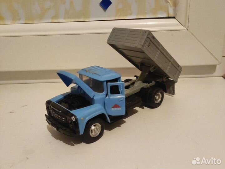 Модель грузовика