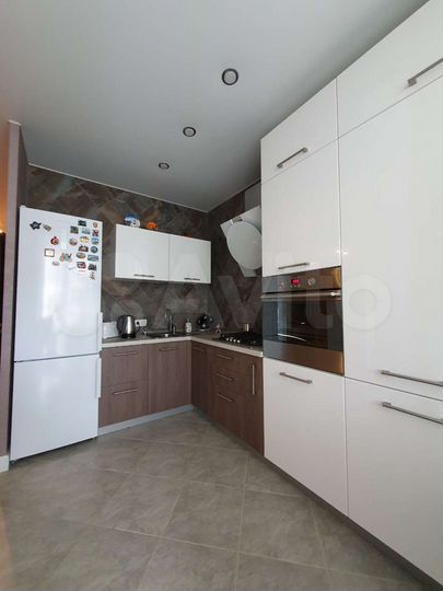 2-к. квартира, 50 м², 1/3 эт.