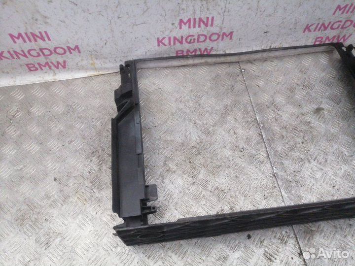 Кронштейн радиатора Bmw 7-Series E66 N62 2005