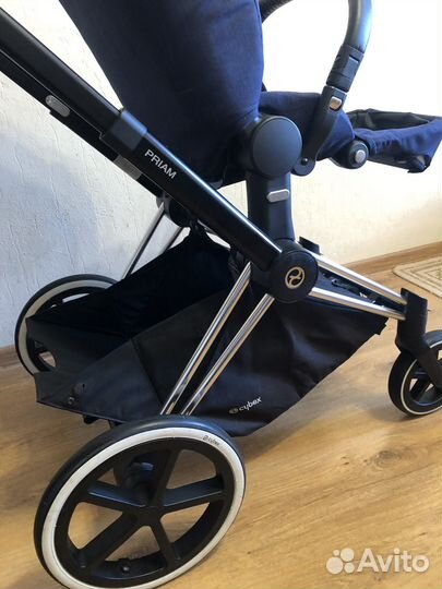 Продается детская коляска cybex