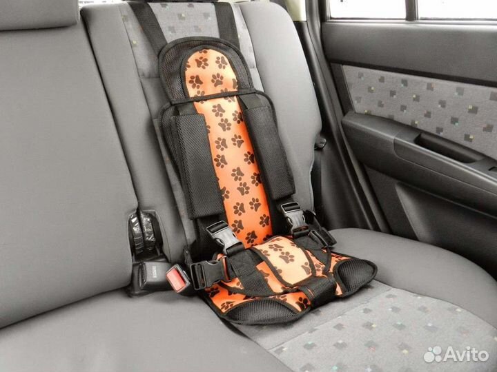 Автомобильное кресло