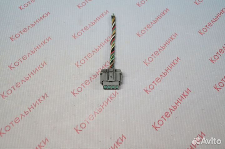 Nissan 22100-5J510 Разъем трамблера