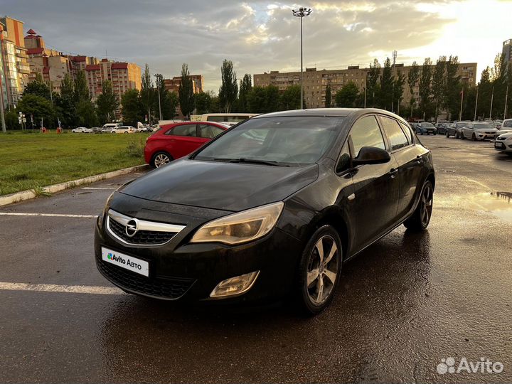 Opel Astra 1.6 AT, 2011, 181 000 км