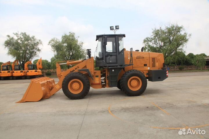 Фронтальный погрузчик Lonking LG833N, 2022