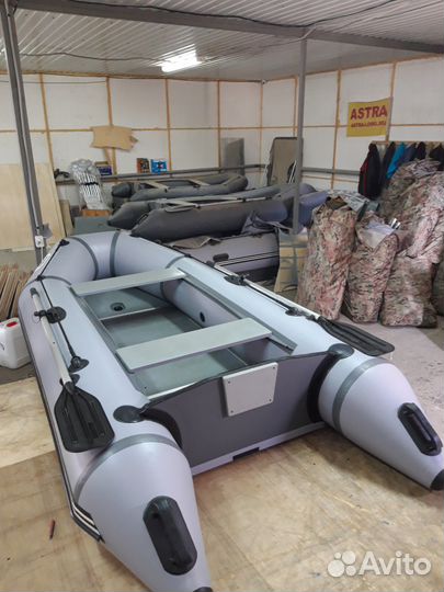 Новые Надувная лодка пвх Килевая 300