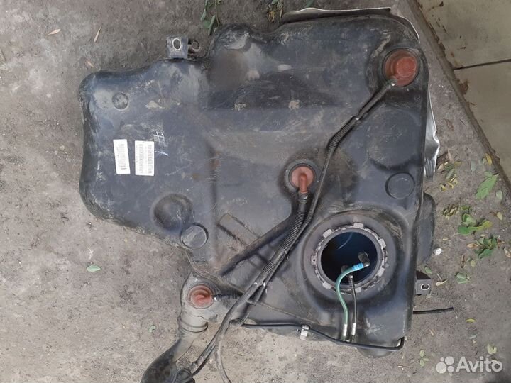 Бак топливный Skoda Octavia A5 Шкода Октавия