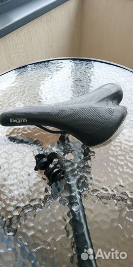 Седло для велосипеда кожаное BGM