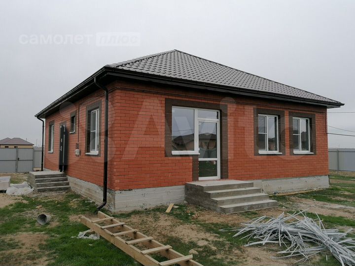 Дом 105 м² на участке 8 сот.