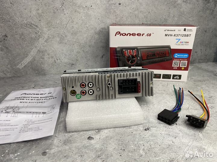 Магнитола Pioneer 3712sbt с Bluetooth Новая