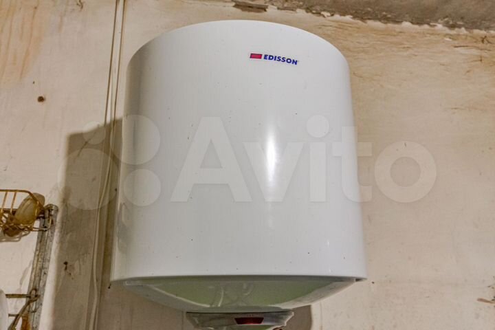 Комната 13,6 м² в 5-к., 1/4 эт.