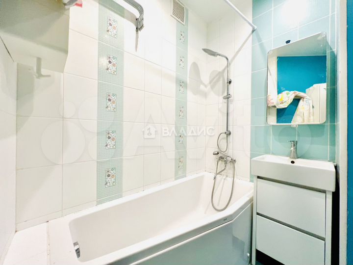 2-к. квартира, 55 м², 8/9 эт.