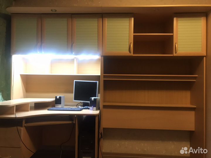 Школьный уголок бу