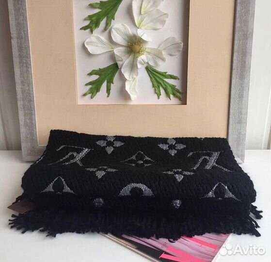 Louis Vuitton Logomania новый шарф с люрексом