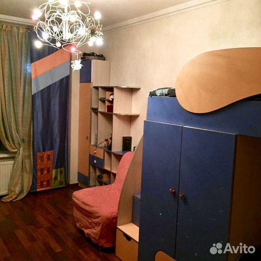 Портьеры (экраны) и покрывало для детской